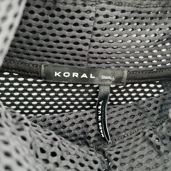 Koral Pump Open Mesh Pullover - Picture 4 of 6